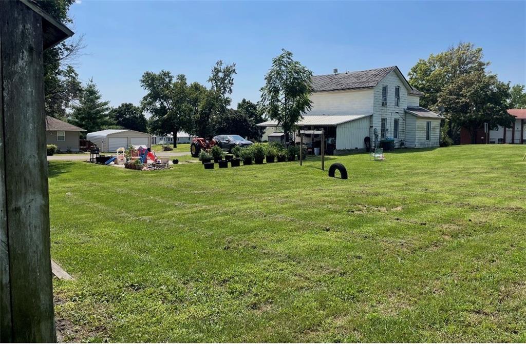 202 N Alanthus Avenue Property Photo 13