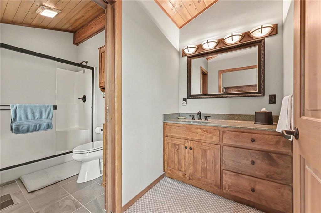 521 N 1450th Road Property Photo 58