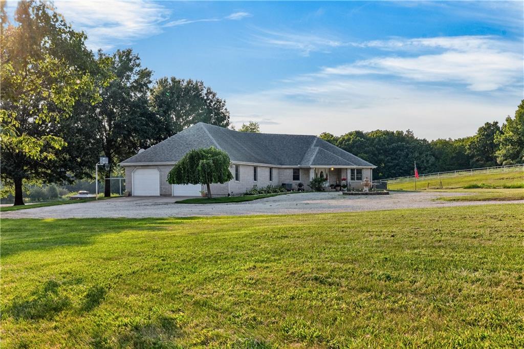 21185 R Road