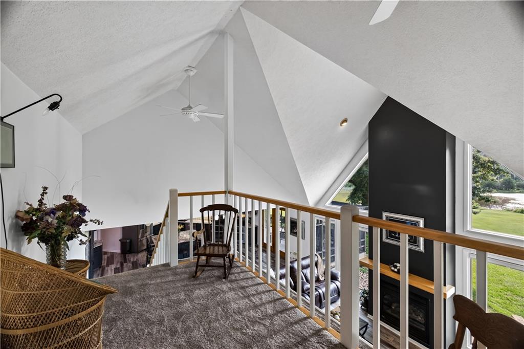 21185 R Road Property Photo 13