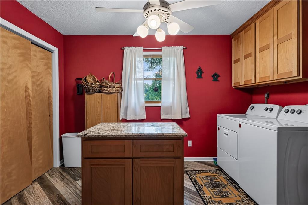 21185 R Road Property Photo 21