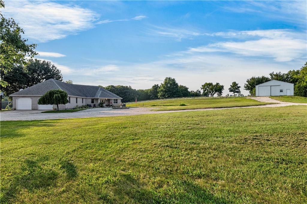 21185 R Road Property Photo 48