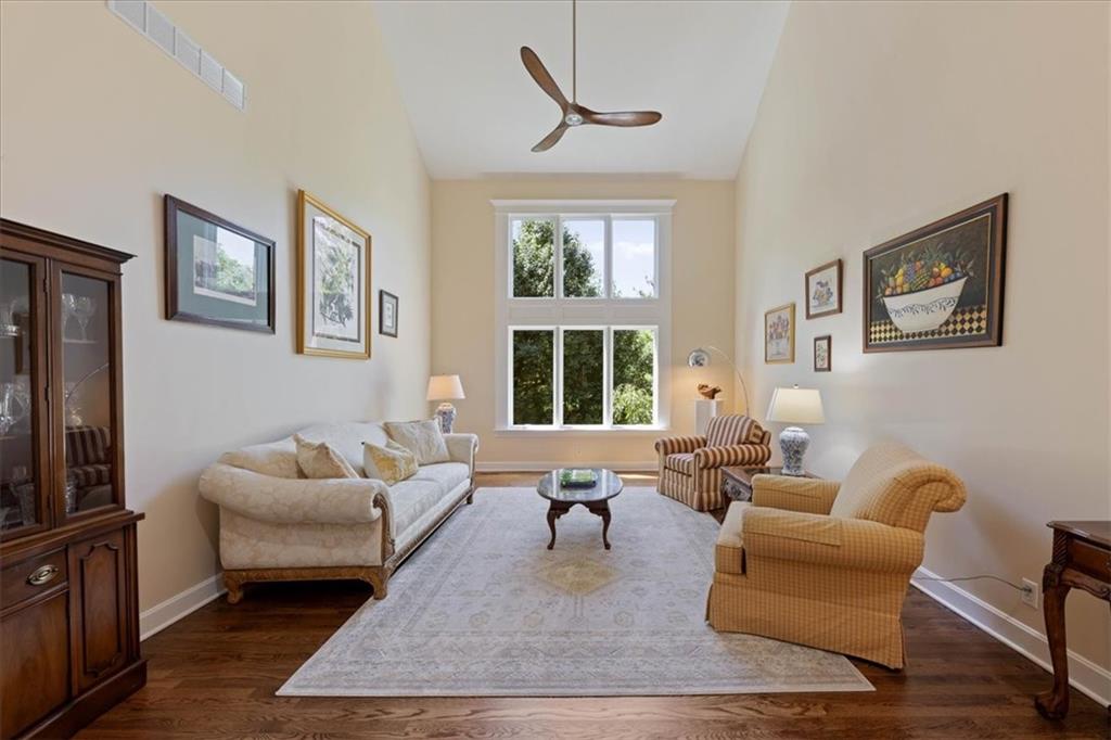 13104 Granada Drive Property Photo 8