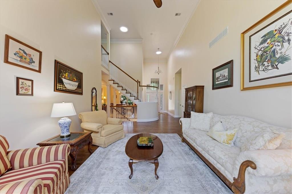 13104 Granada Drive Property Photo 10