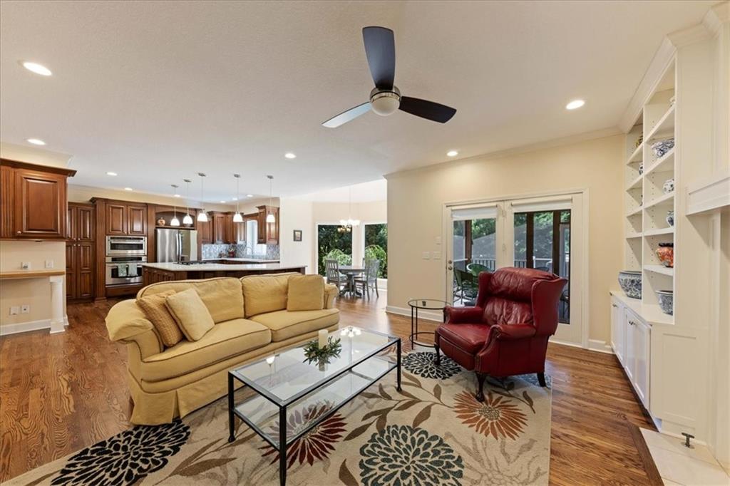 13104 Granada Drive Property Photo 14