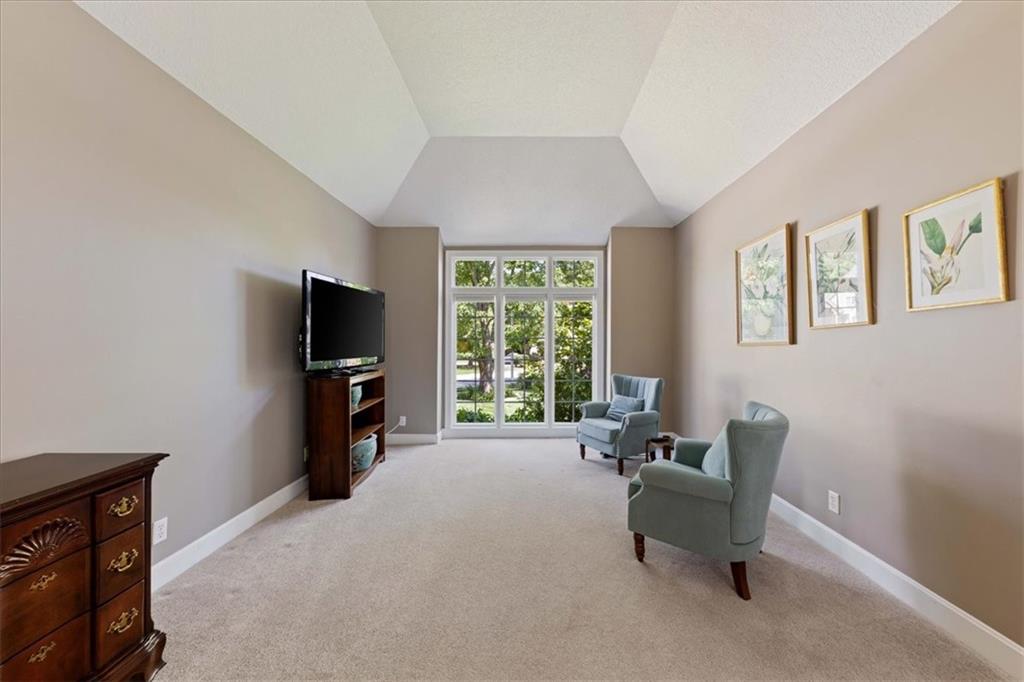13104 Granada Drive Property Photo 25
