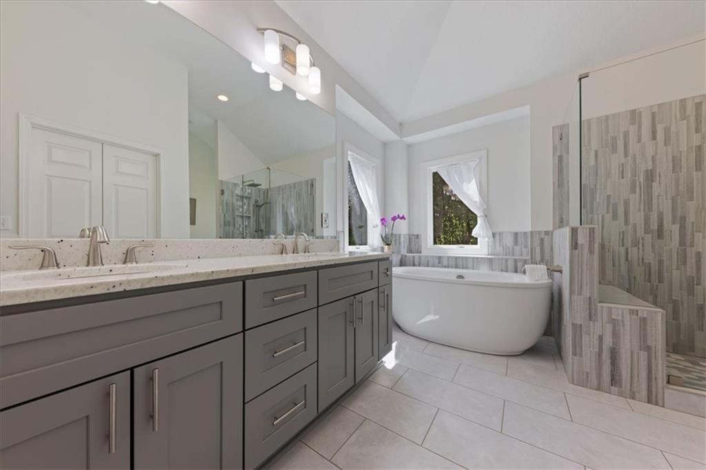 13104 Granada Drive Property Photo 26