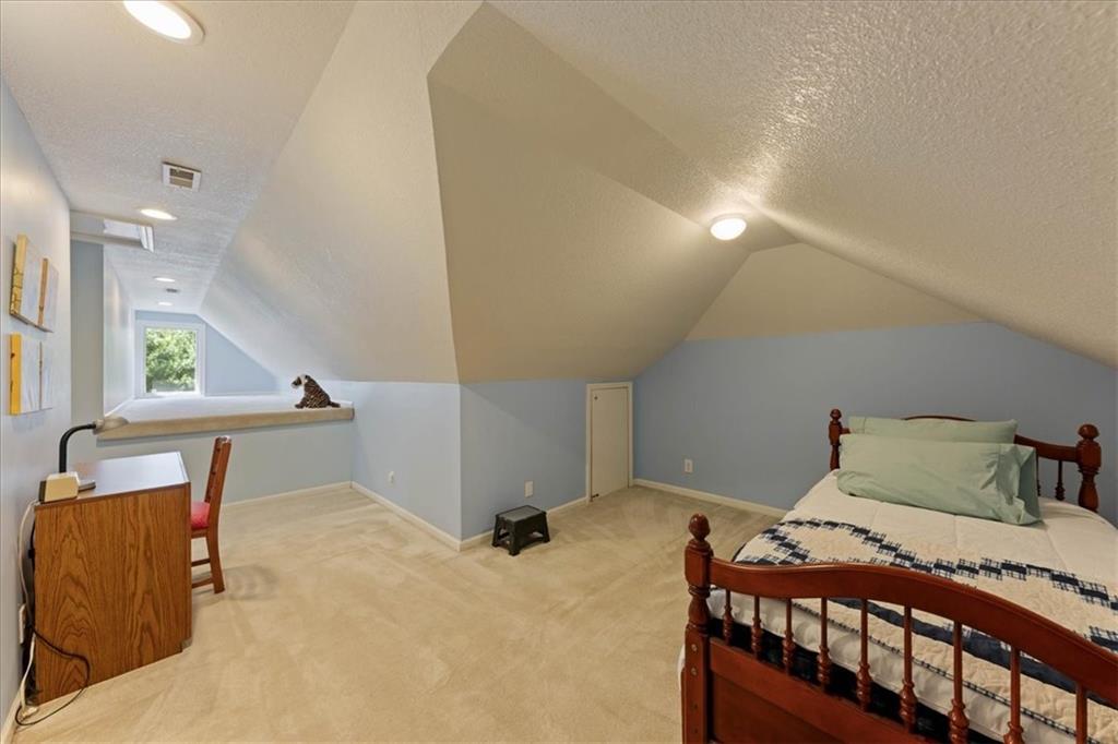 13104 Granada Drive Property Photo 37