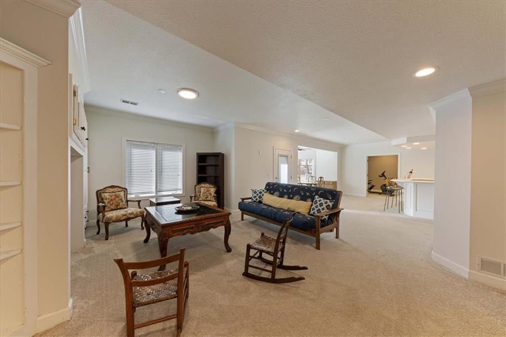 13104 Granada Drive Property Photo 40