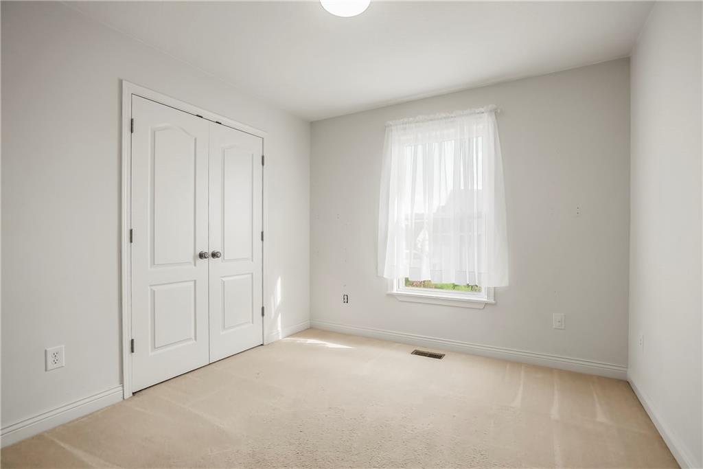 204 Thomas Circle Property Photo 12