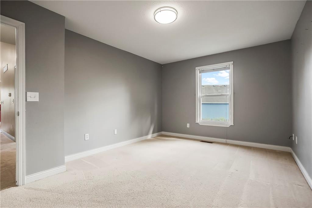 204 Thomas Circle Property Photo 14