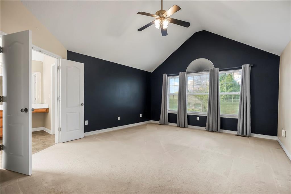 204 Thomas Circle Property Photo 15