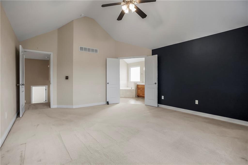204 Thomas Circle Property Photo 16