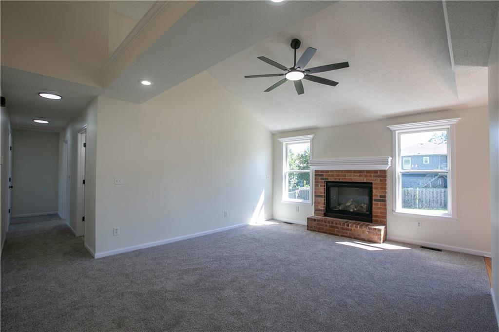 16413 Hight Avenue Property Photo 4