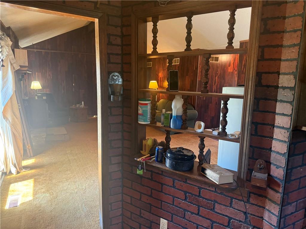 1886 Shawnee Road Property Photo 7