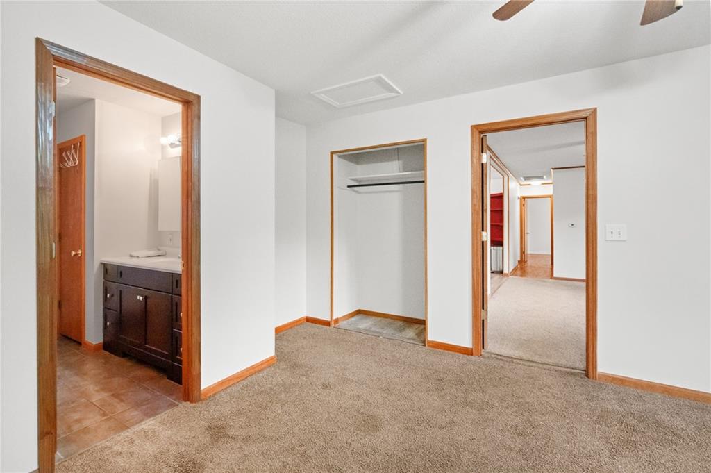 807 S Willow Street Property Photo 16