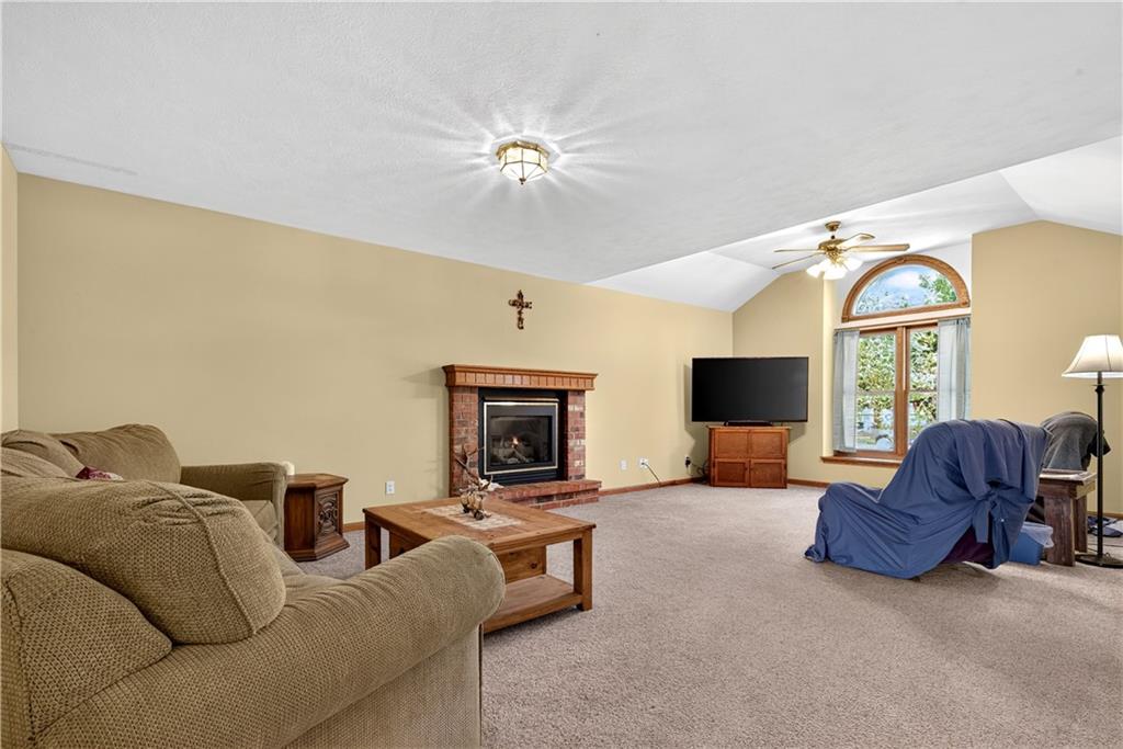 905 W Main Street Property Photo 15