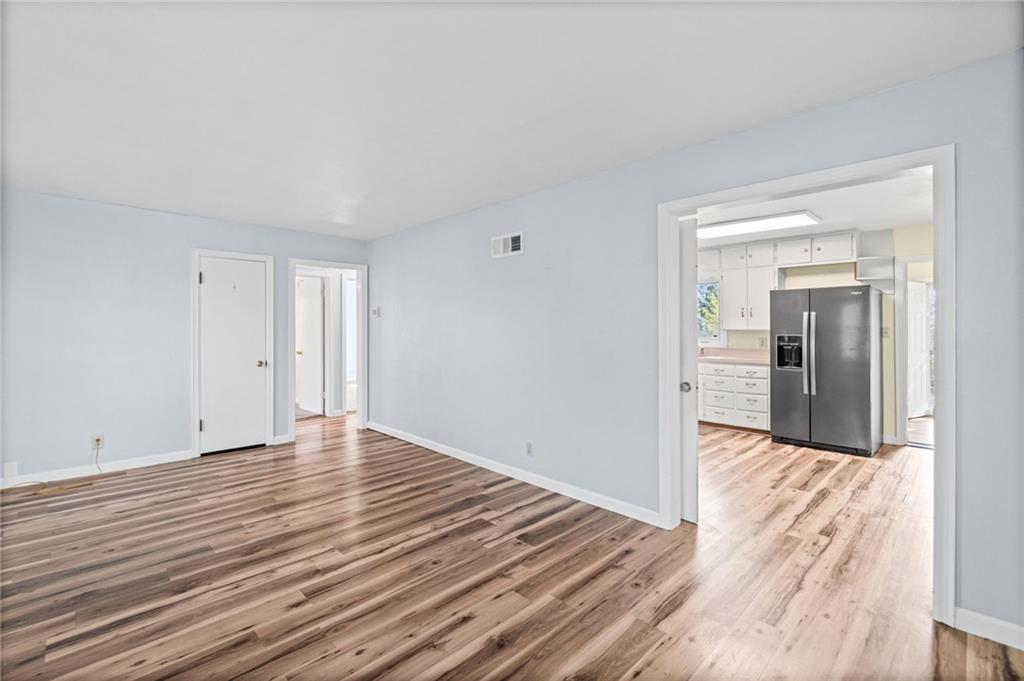 11713 Hills Lane Property Photo 4