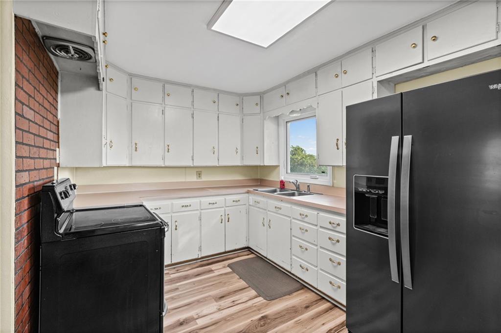 11713 Hills Lane Property Photo 8