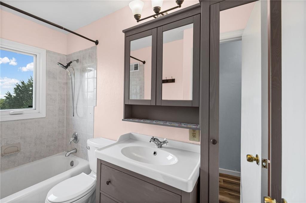 11713 Hills Lane Property Photo 18