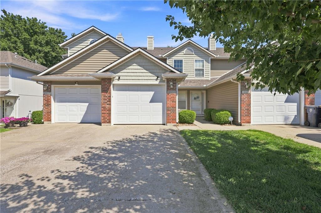 10654 E 46th Street Property Photo 2