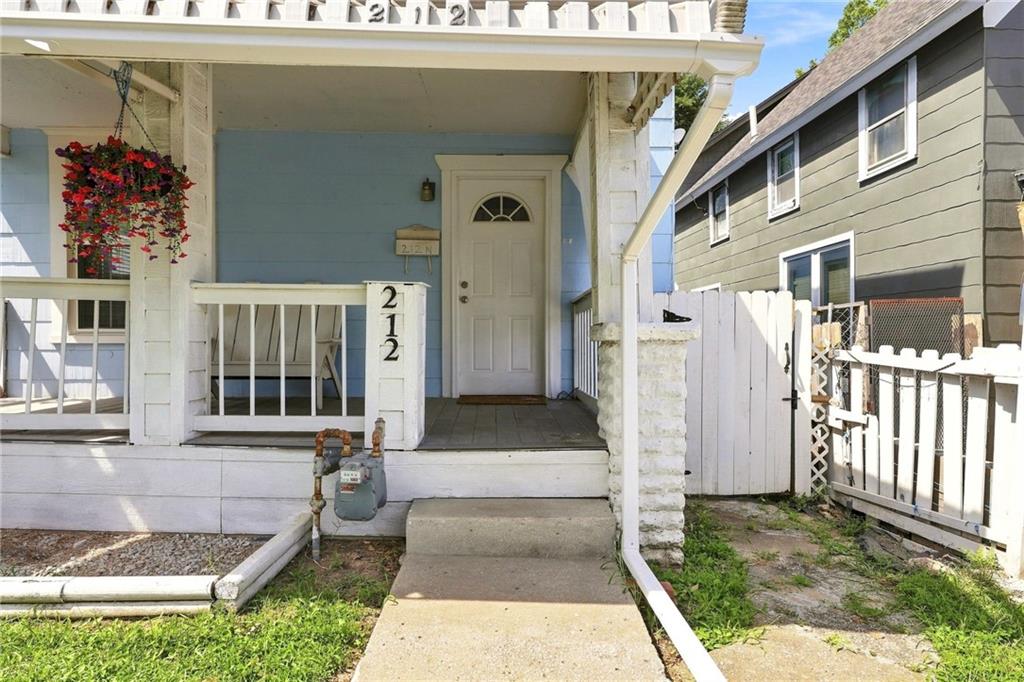 212 N Valley Street Property Photo 4