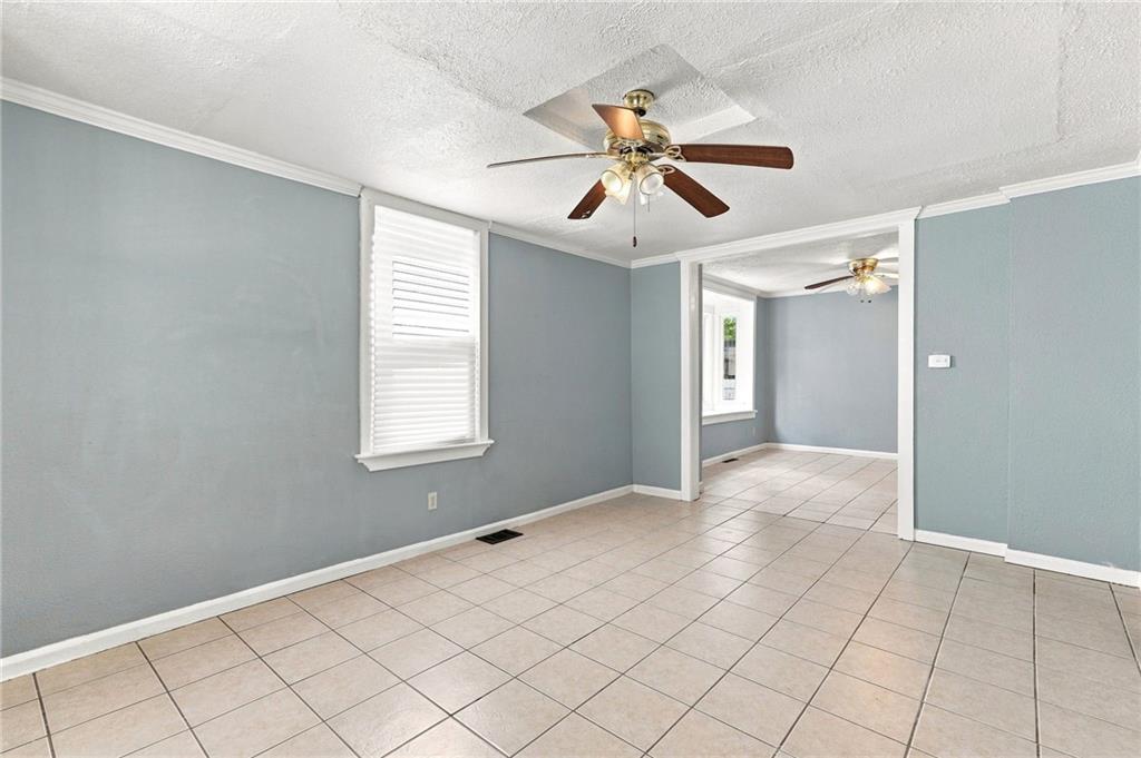 212 N Valley Street Property Photo 7