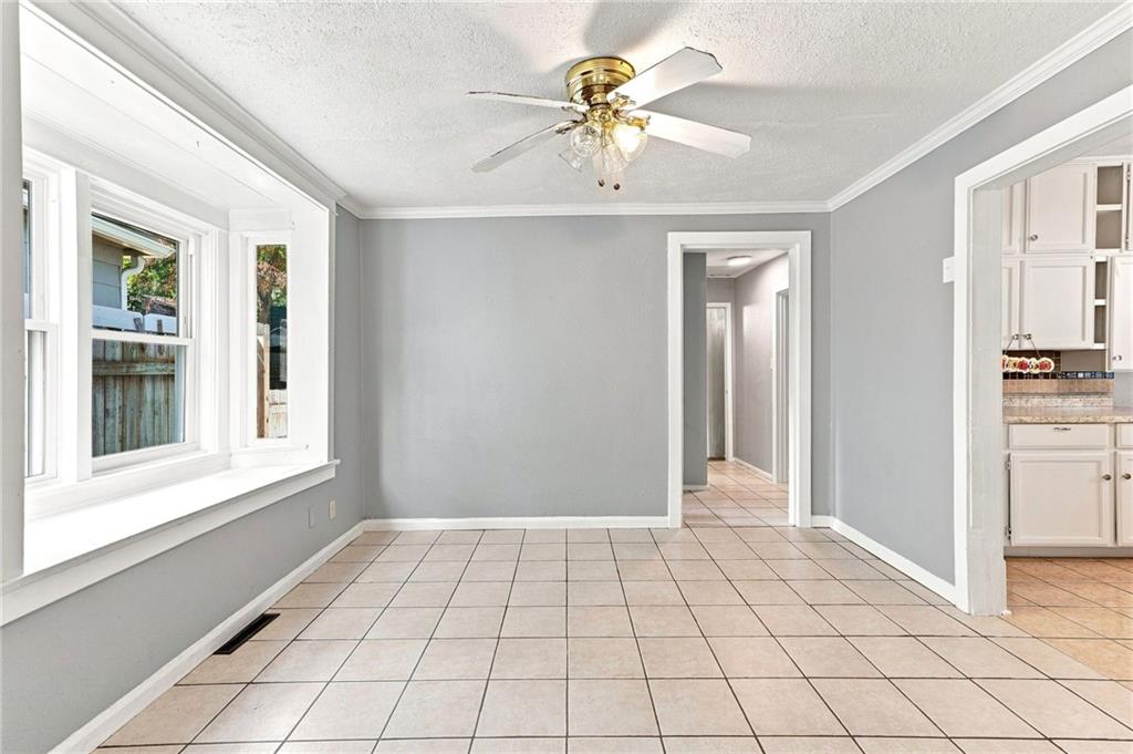 212 N Valley Street Property Photo 10