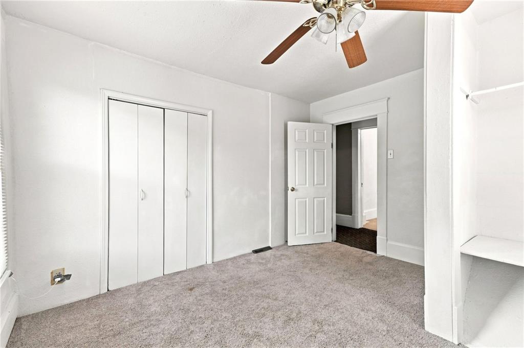 212 N Valley Street Property Photo 28