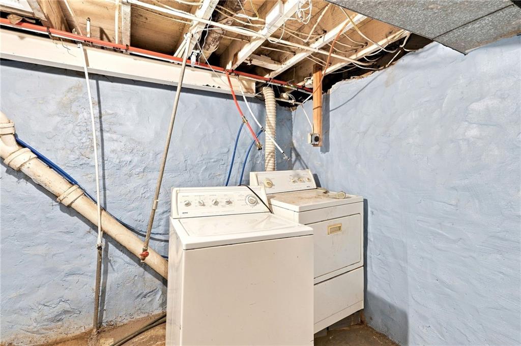 212 N Valley Street Property Photo 37