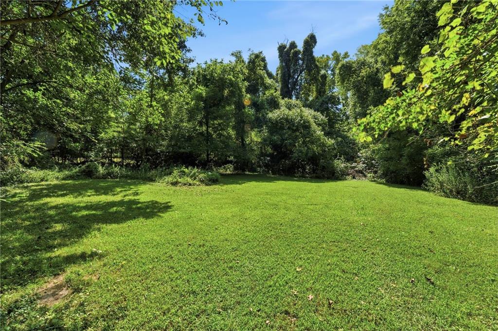 13409 & 13411 Kemper Avenue Property Photo 4