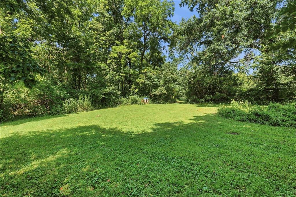13409 & 13411 Kemper Avenue Property Photo 5