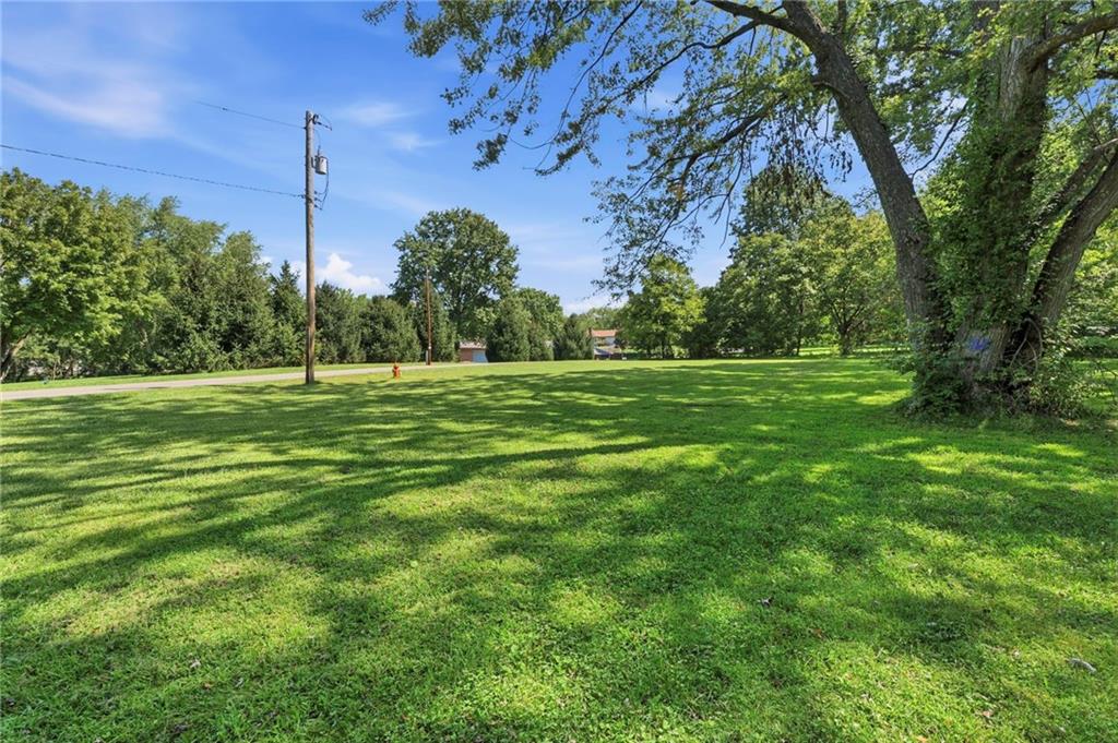13409 & 13411 Kemper Avenue Property Photo 6