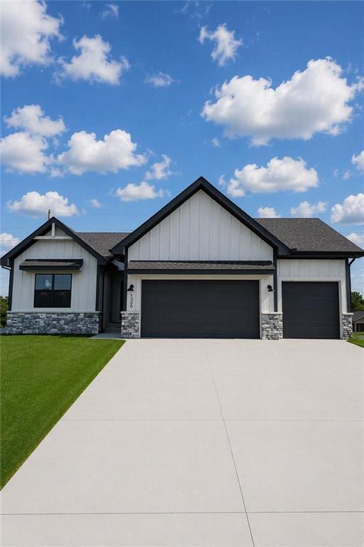 1300 Larkspur Place Property Photo 1