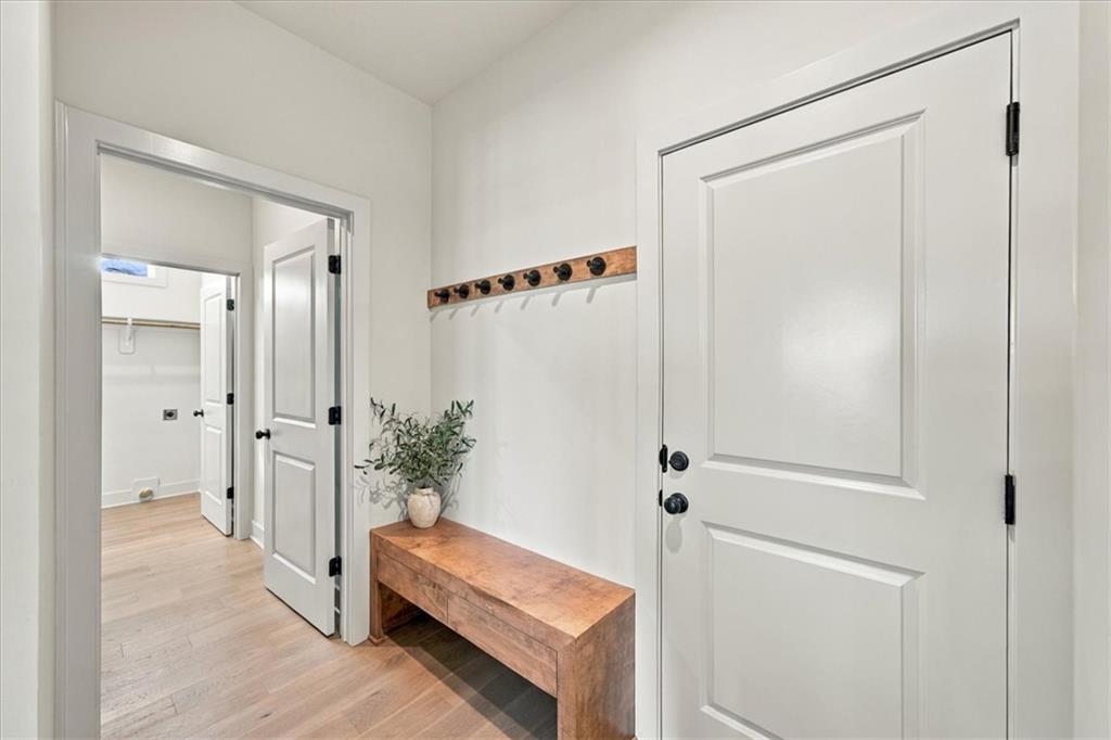1300 Larkspur Place Property Photo 11