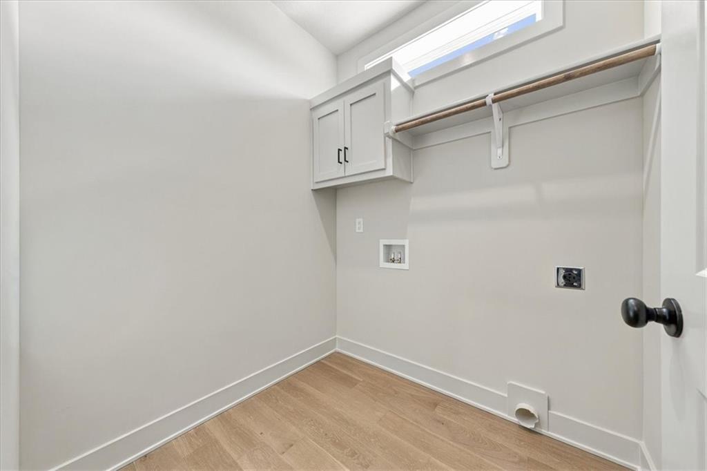1300 Larkspur Place Property Photo 13
