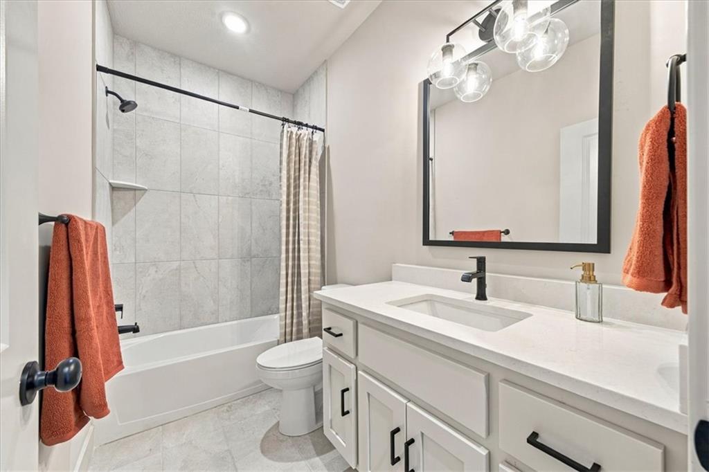 1300 Larkspur Place Property Photo 21