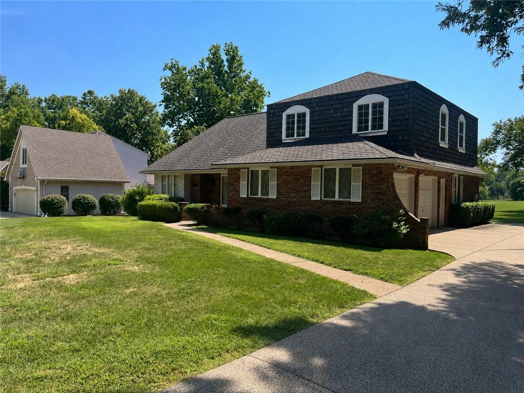 508 Nw Golfview Drive Property Photo 1