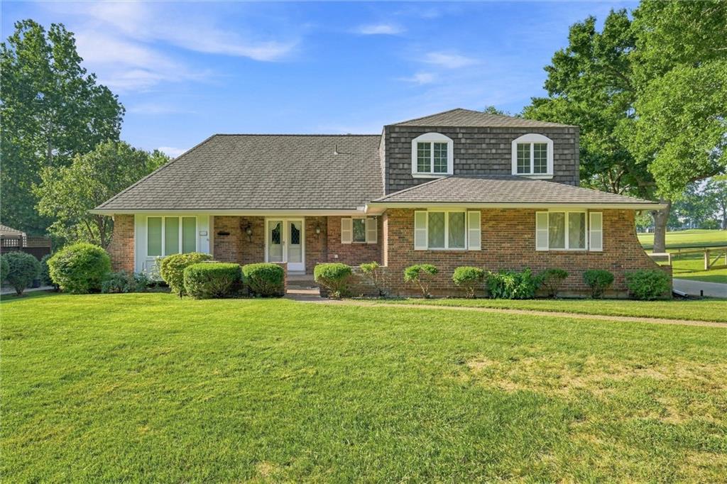 508 Nw Golfview Drive Property Photo 1