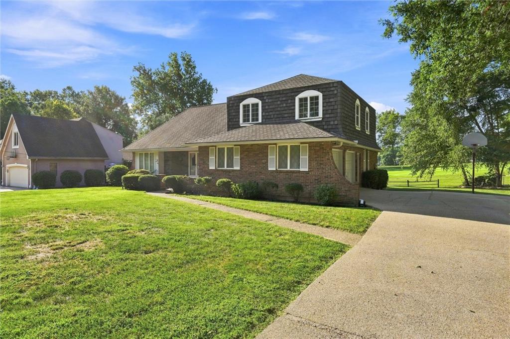508 Nw Golfview Drive Property Photo 3