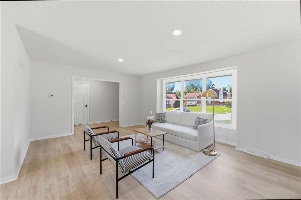 6100 E 140th Place Property Photo 11