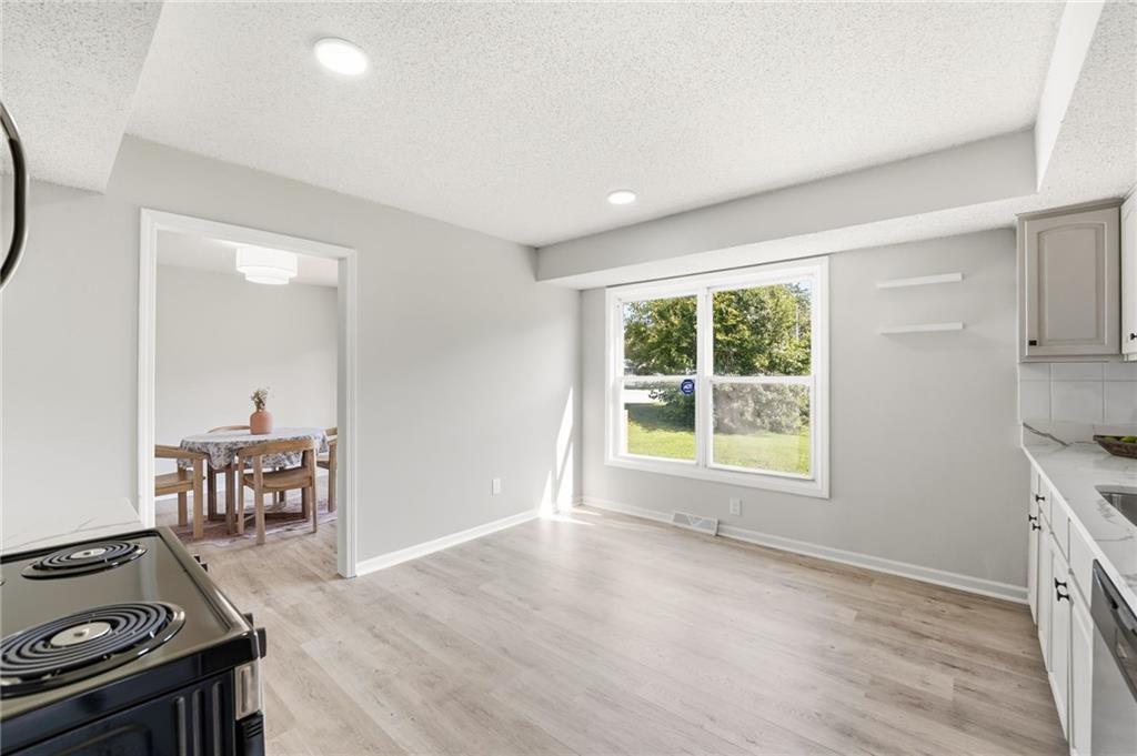 6100 E 140th Place Property Photo 18