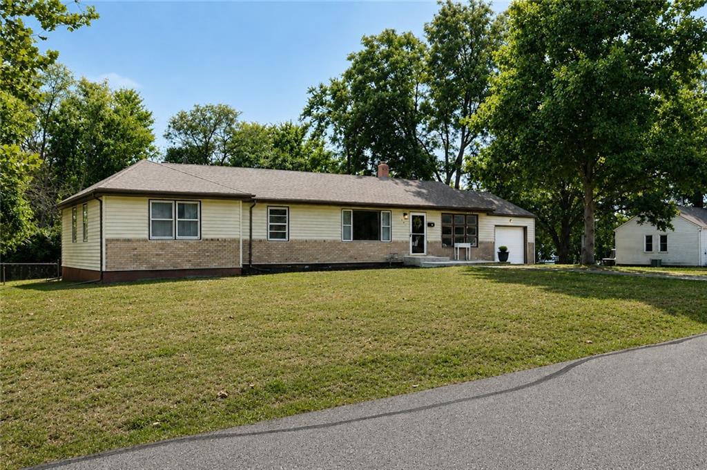 403 Catron Avenue Property Photo 2