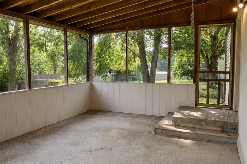403 Catron Avenue Property Photo 6