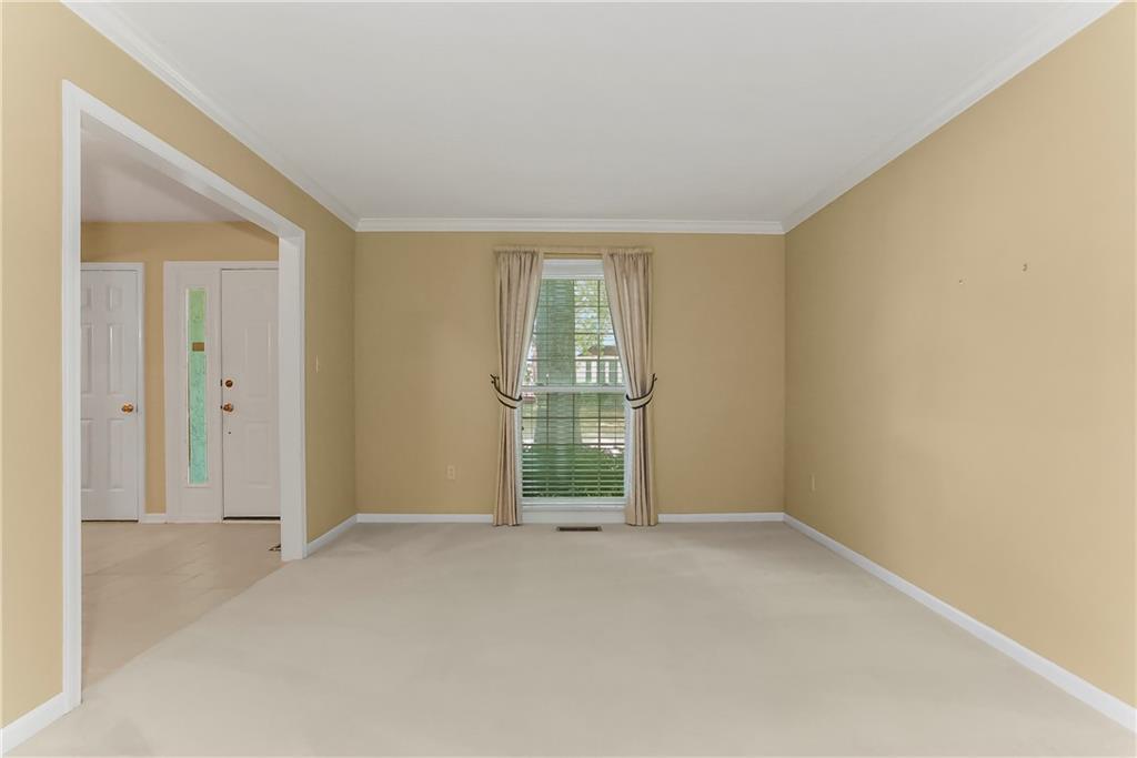 8543 Hallet Street Property Photo 6
