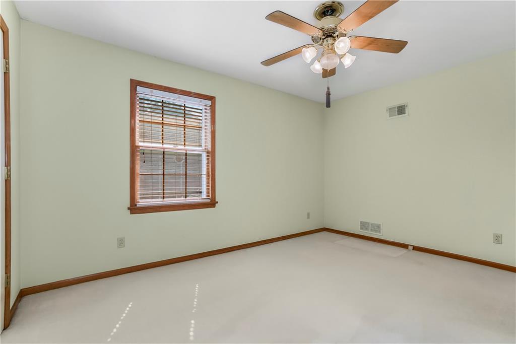 8543 Hallet Street Property Photo 27