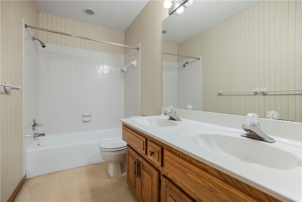 8543 Hallet Street Property Photo 29