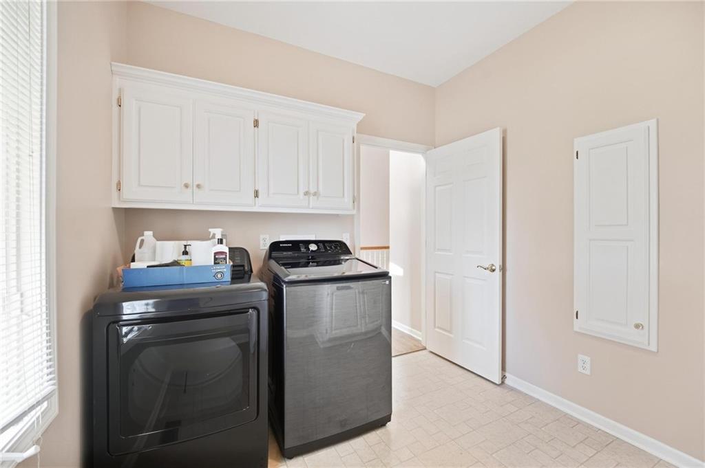 5704 Nw 108th Court Property Photo 44