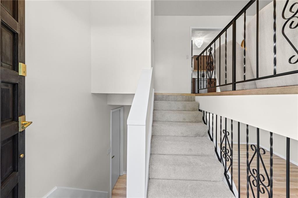 11825 Ironstone Circle Property Photo 4