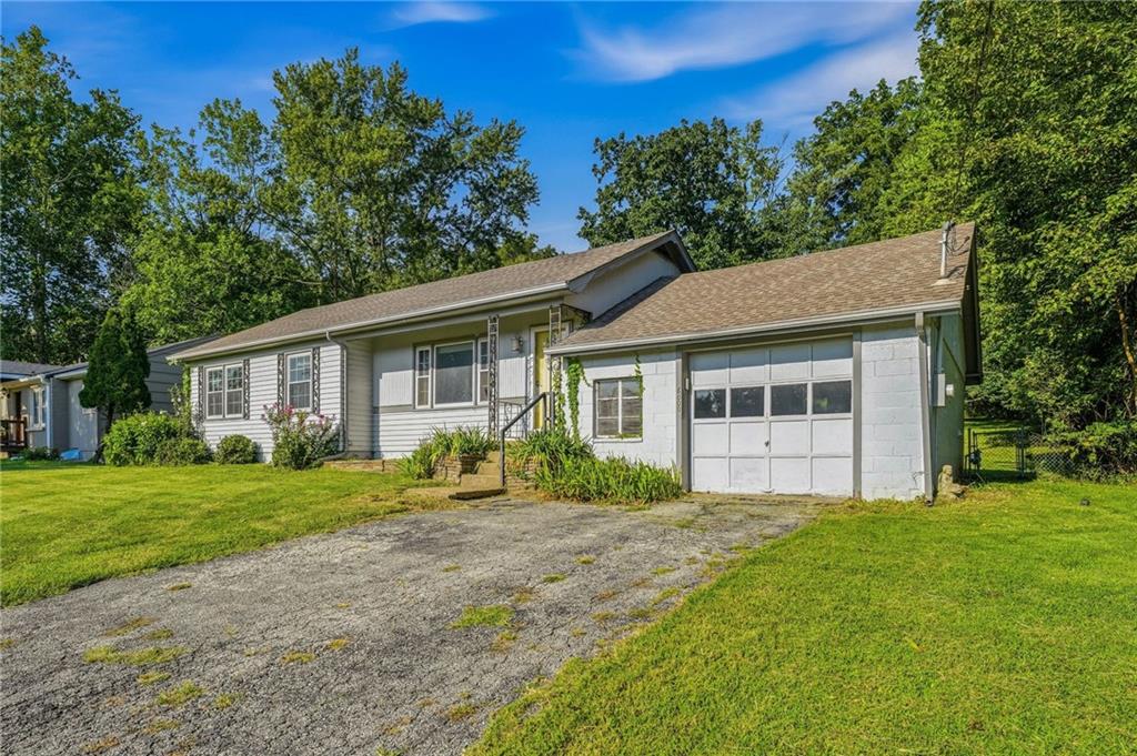 6000 Arlington Avenue Property Photo 3